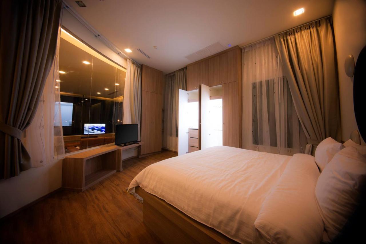 The Beverly Hills Hotel Nakhonratchasima Exterior foto