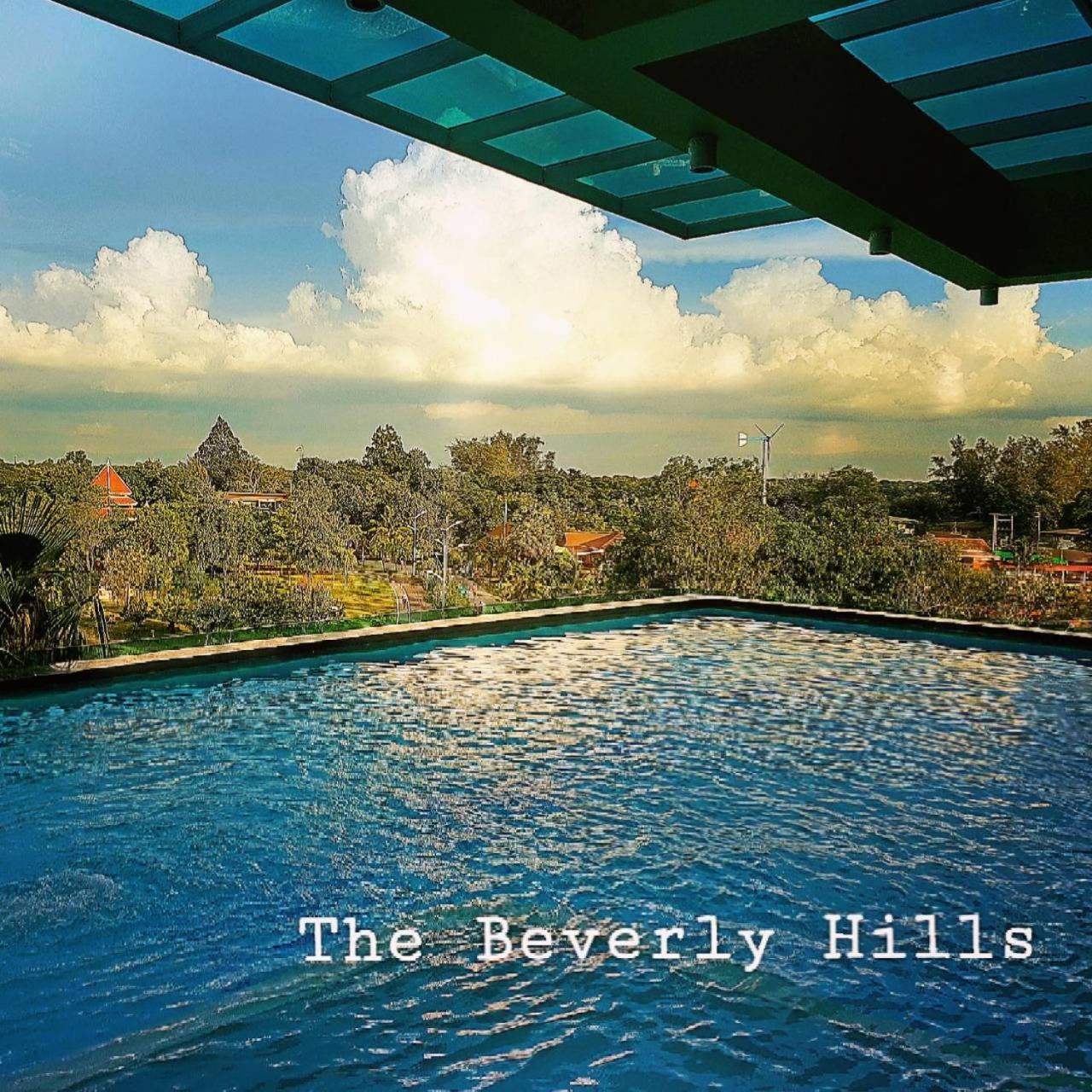 The Beverly Hills Hotel Nakhonratchasima Exterior foto